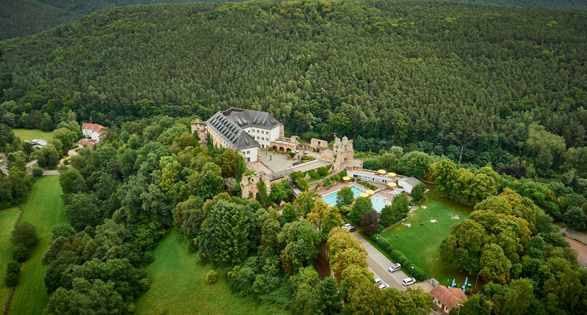 Burg-Jugendherberge Altleiningen