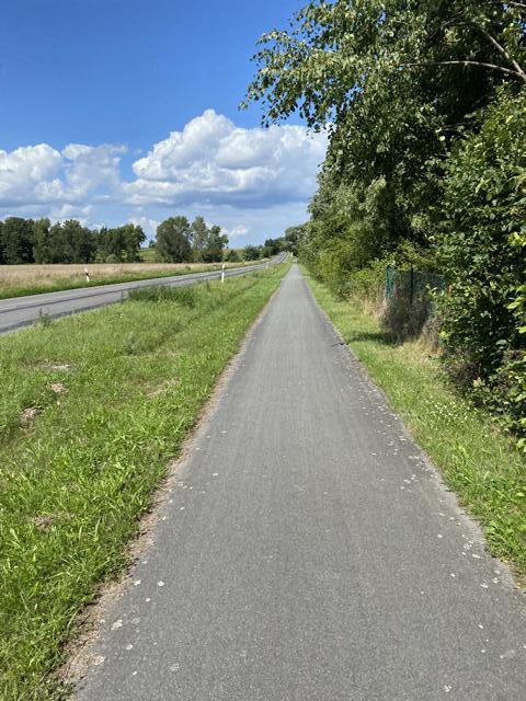 Teilabschnitt Elberadweg Tangermünde - Arneburg  15 km - ©Max Schurz Teilabschnitt Elberadweg Tangermünde - Arneburg  15 km - ©Max Schurz