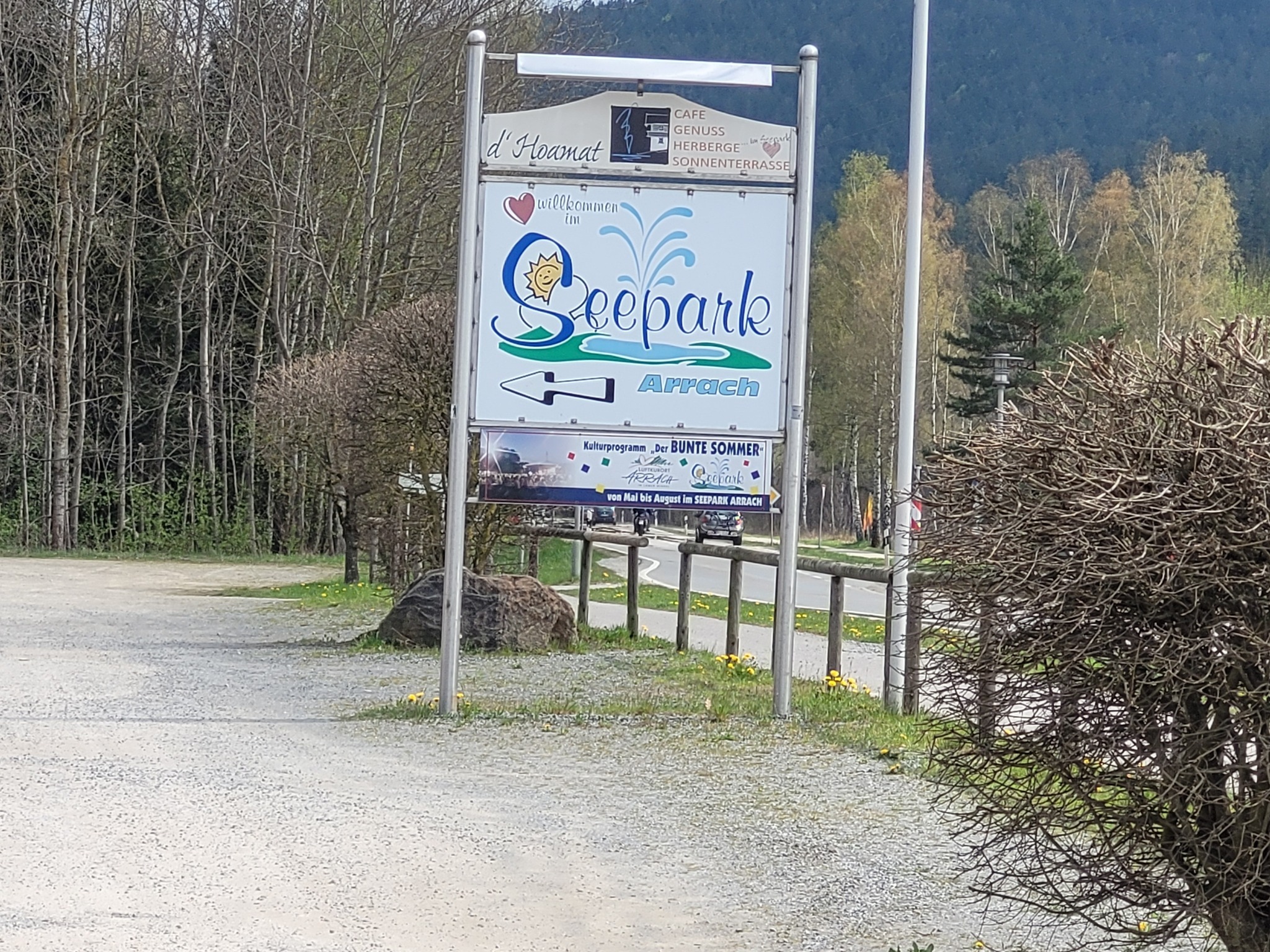 Seepark Arrach mit Natur-Art-Parks