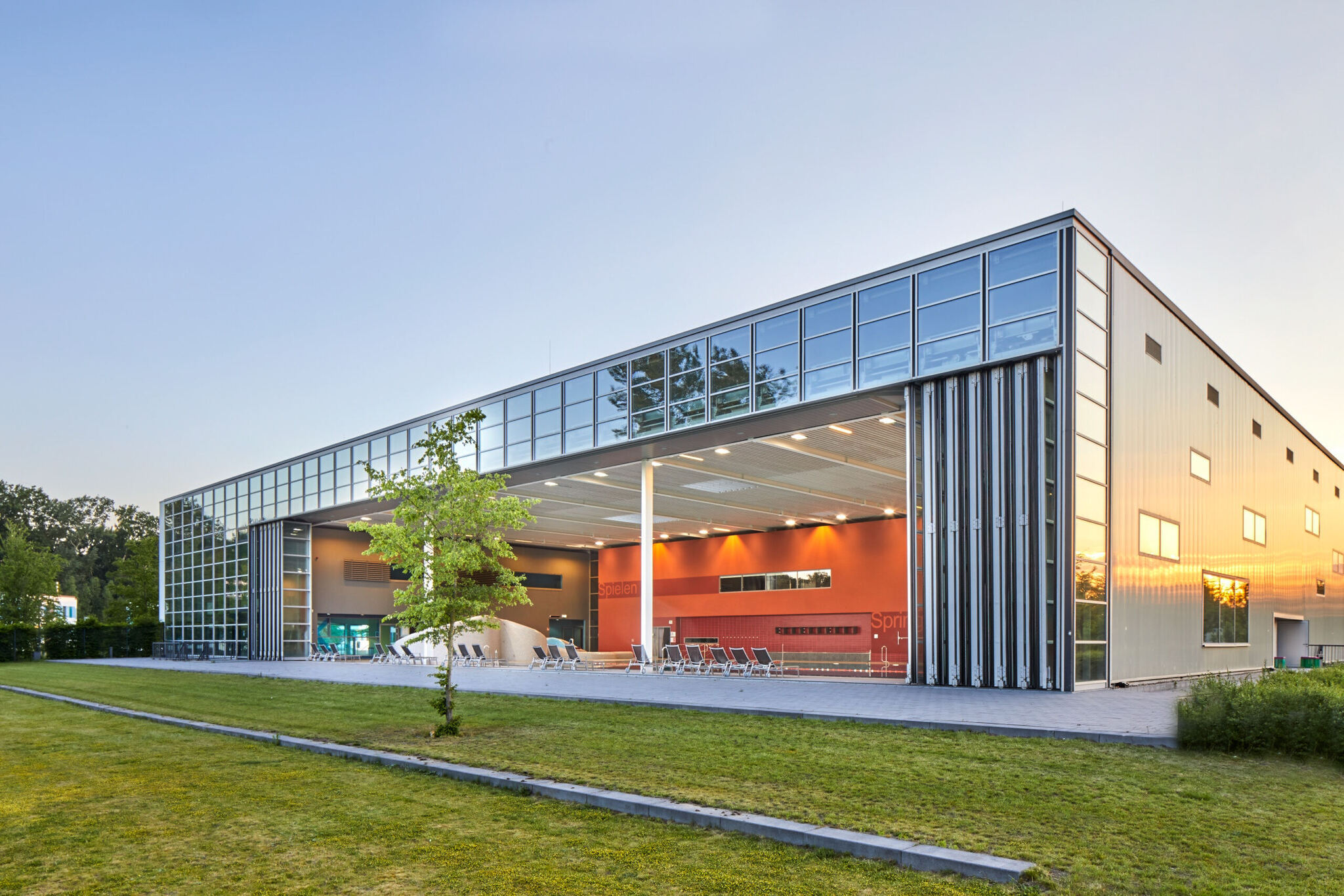 Schwimmhalle Inselpark