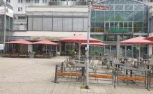 Terrasse mit Blick auf den Eingang - ©DSFT Berlin Terrasse mit Blick auf den Eingang - ©DSFT Berlin