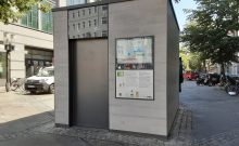 City Toilette Berlin Wilmersdorfer Straße - ©Marina Rochel City Toilette Berlin Wilmersdorfer Straße - ©Marina Rochel