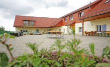 Blick von der Außenterrasse - ©Deutsches Jugendherbergswerk Landesverband Sachsen-Anhalt e. V. Blick von der Außenterrasse - ©Deutsches Jugendherbergswerk Landesverband Sachsen-Anhalt e. V.