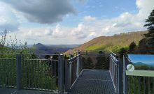 Aussichtsplattform Hermersbergerhof - ©Julia Marmulla Aussichtsplattform Hermersbergerhof - ©Julia Marmulla